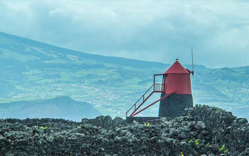 Image of windmill of Pico Island 